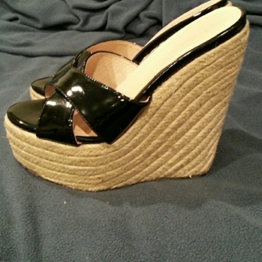 Charles David Wedge Black shoes size 5